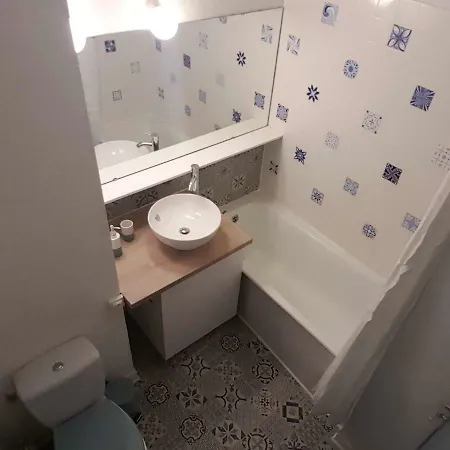 Au Coeur De Motte Apartamento *